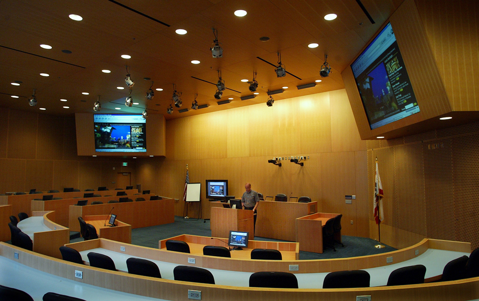 Loyola Law School, Girardi Advocacy Center - Robinson Courtroom